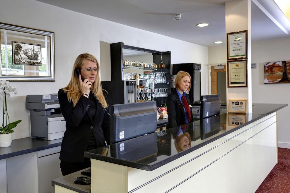 Western Highbury Hotel London