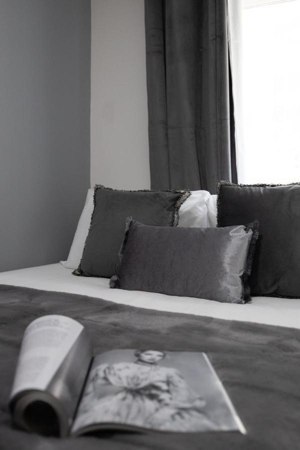 Spacious 4 Bedroom House Next To Kensington Palace Leilighet *