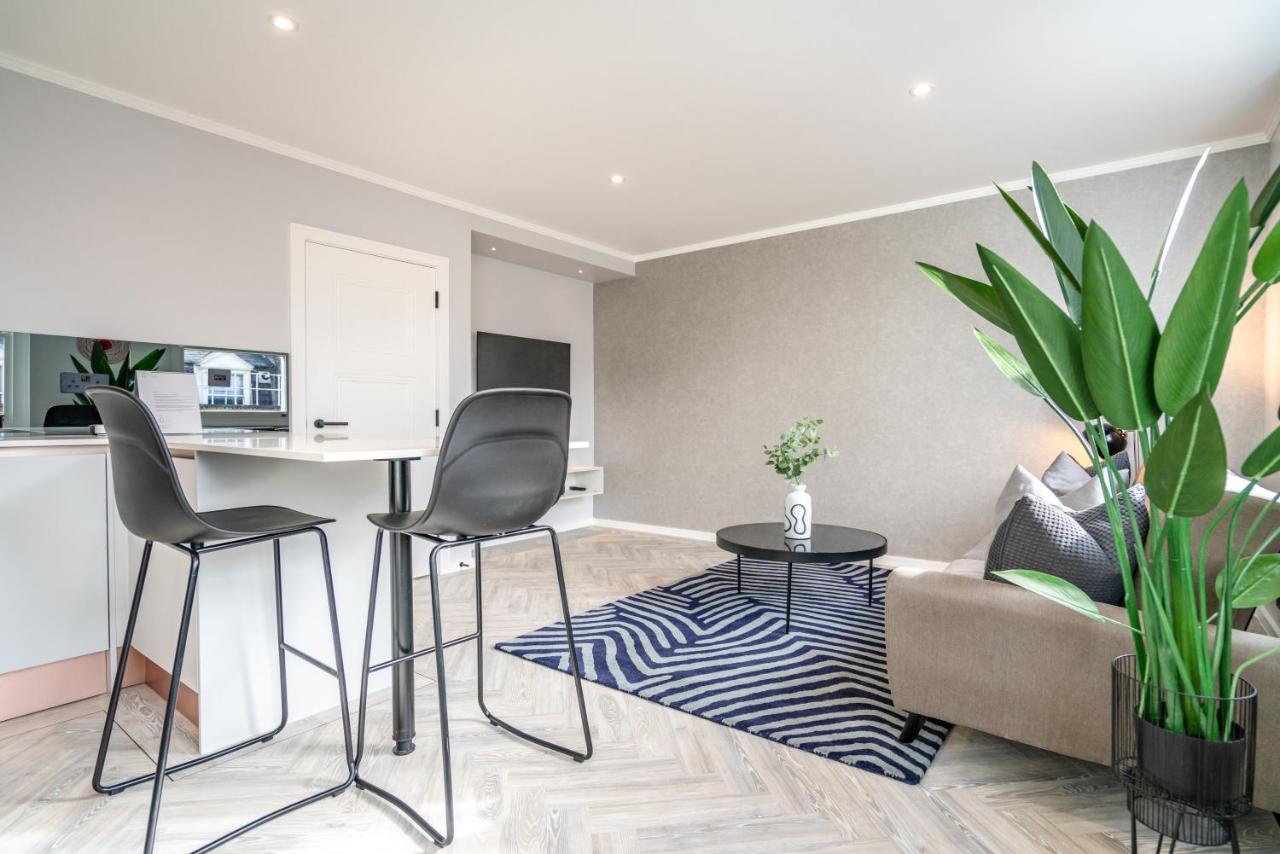 Modern & Chic One Bedroom In Fitzrovia By Sojo Londen