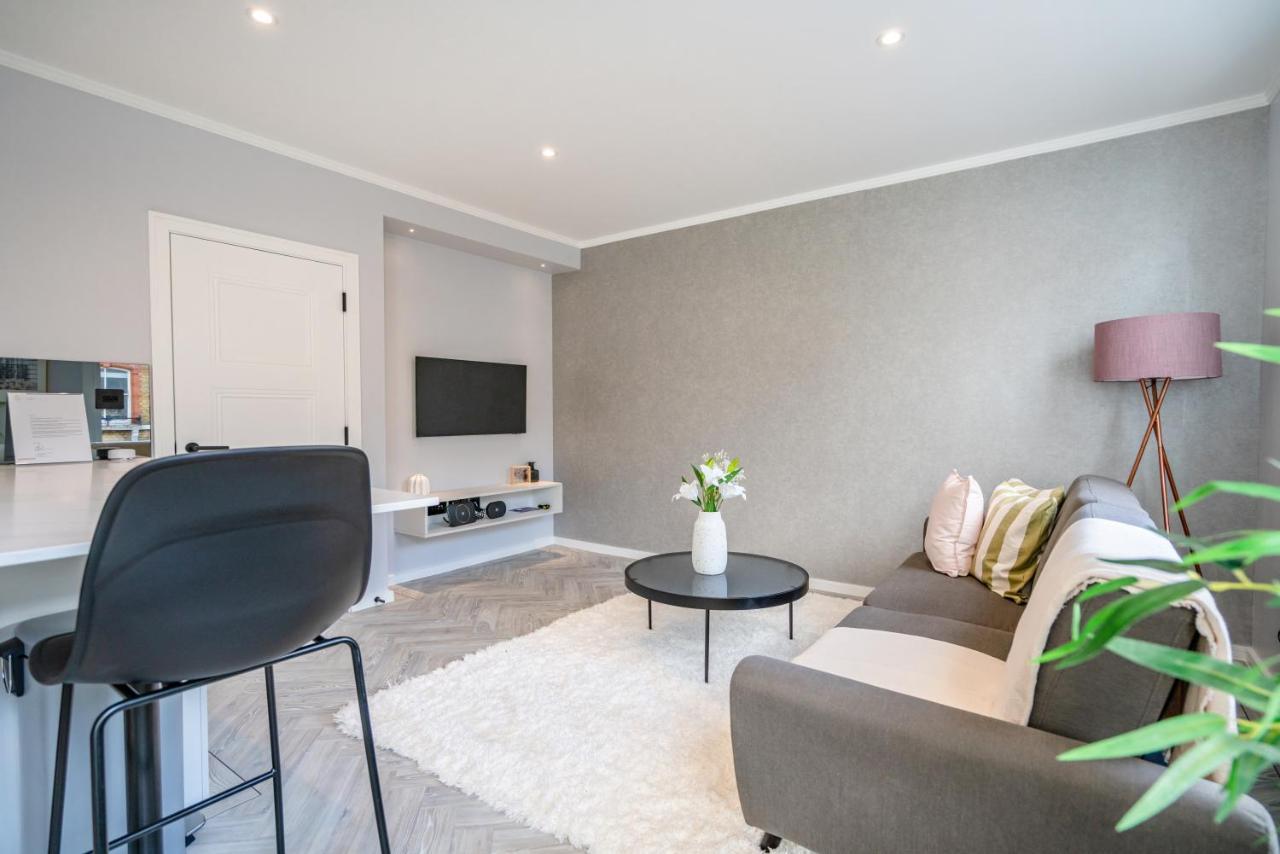 Modern & Chic One Bedroom In Fitzrovia By Sojo