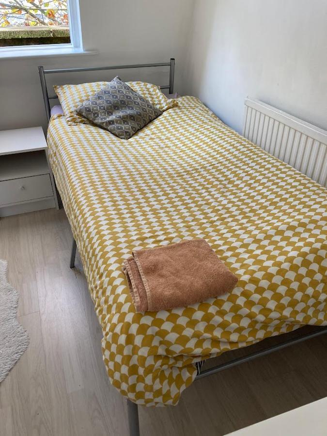 Renovated 4 Bed Flat In Islington London
