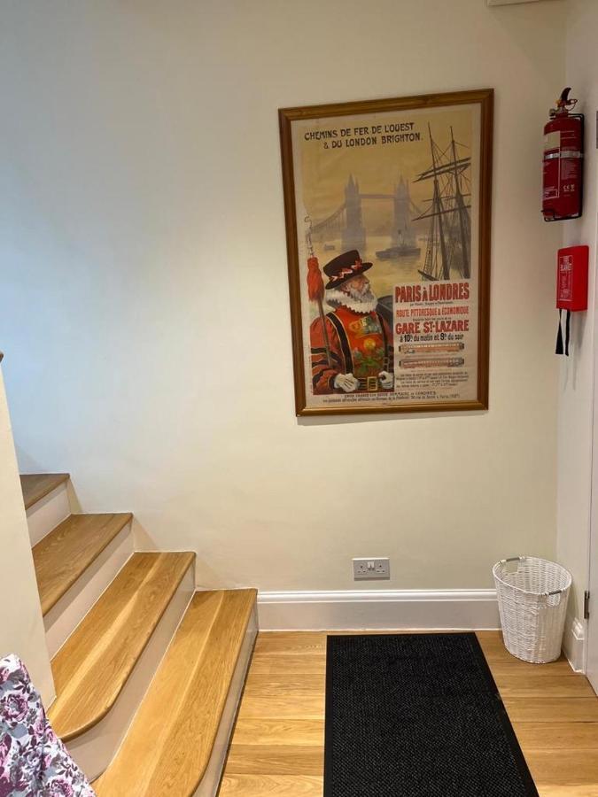 Hébergement de vacances Serene Townhouse With Parking Londres