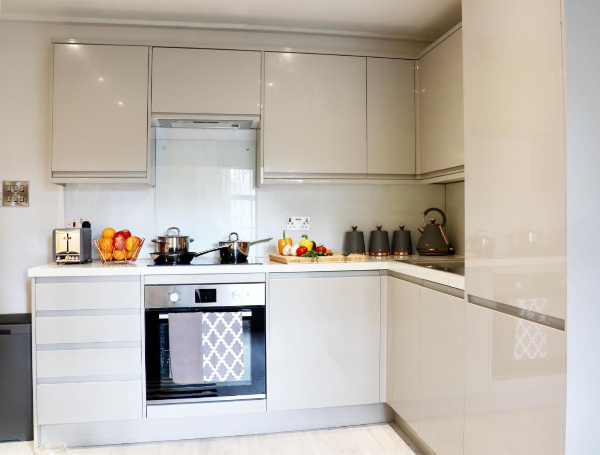 Appartement Perfect Location- 5 Minutes From Tower Bridge ! 8 Minutes Walk From Tube Londen