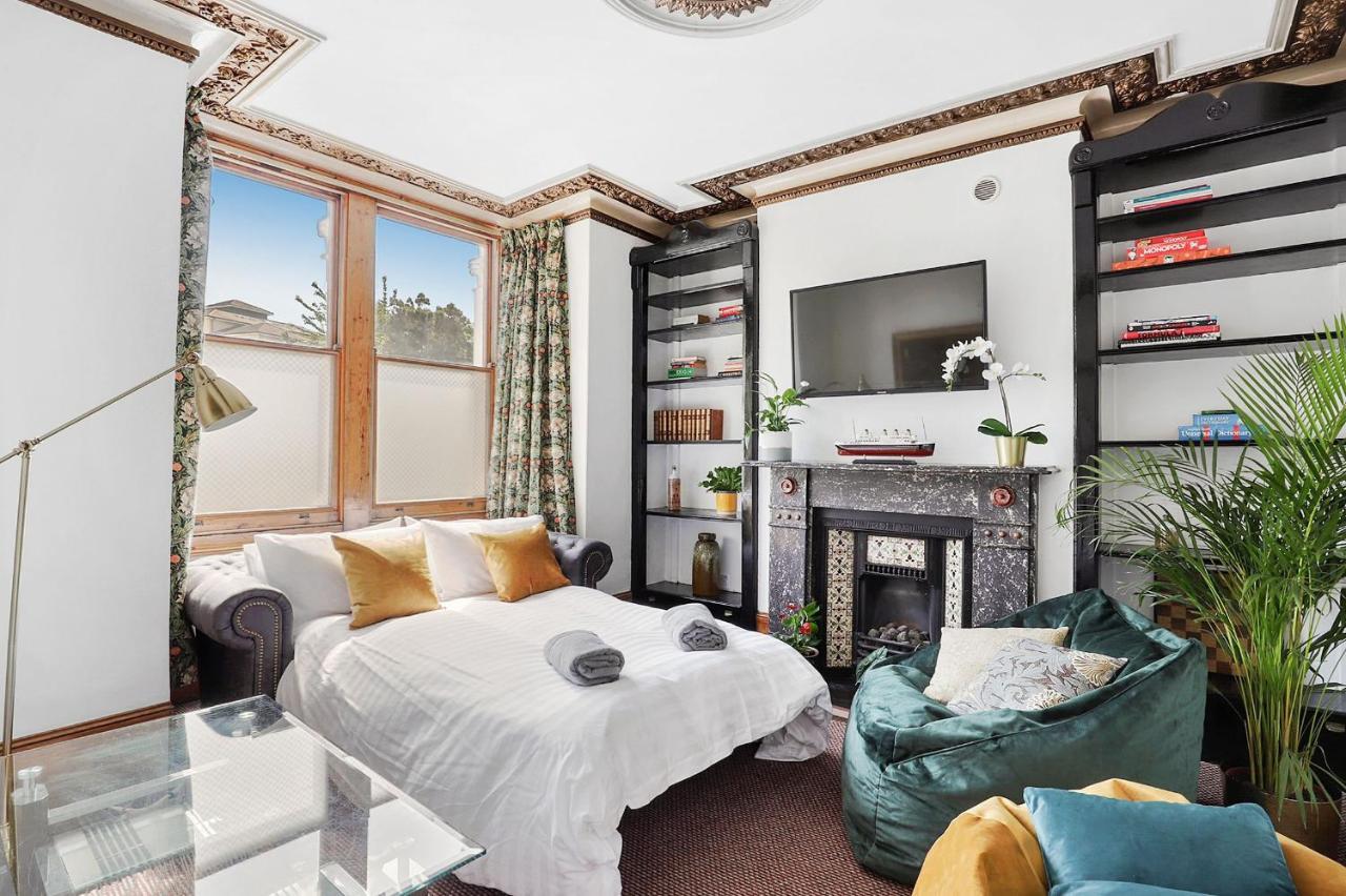Stunning Victorian Property Near Canary Wharf! * Londen