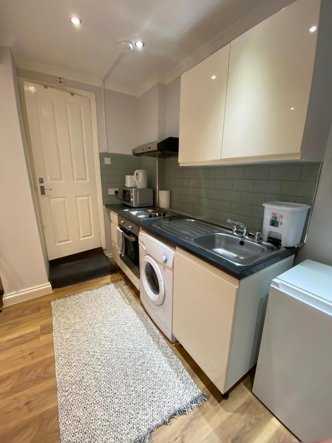 Appartement In The Heart Of - Studio Flat Londen