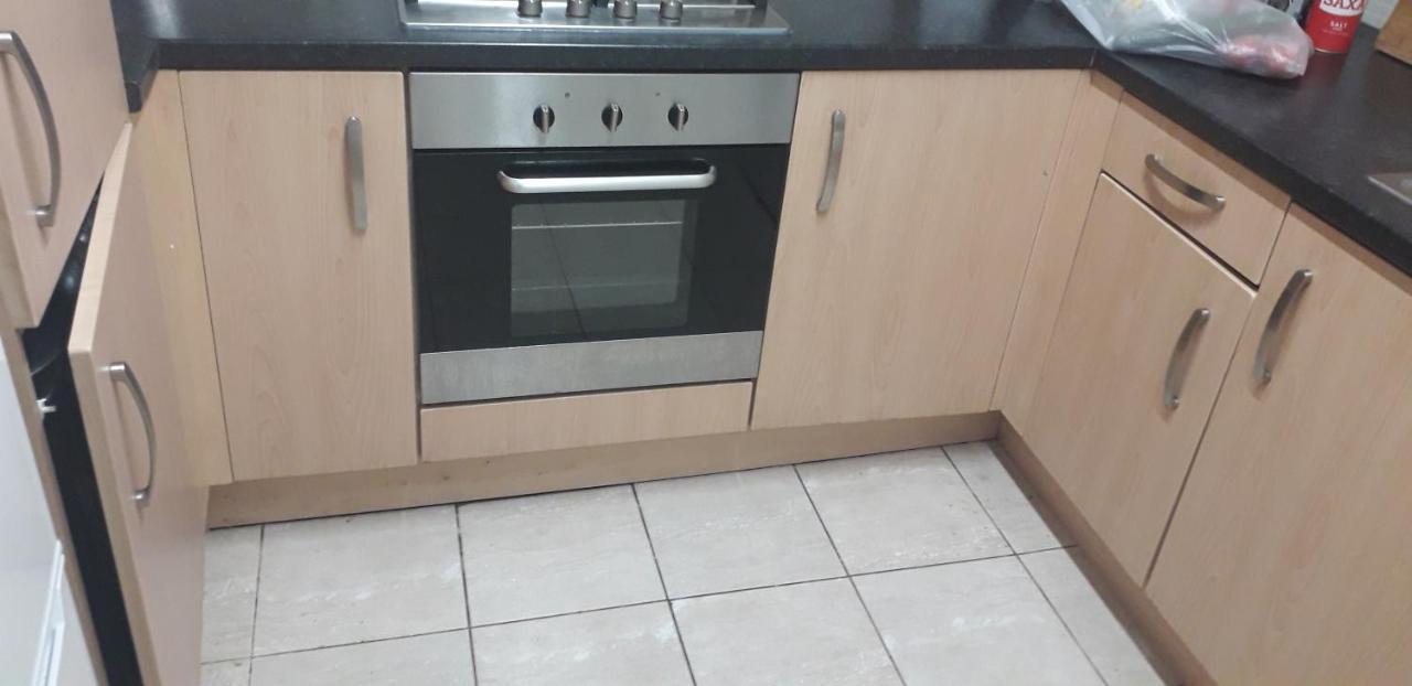 7, Cranehouse Brangbourne Road One Big Double Available On Reasonable Price, Shared Flat Apartment London