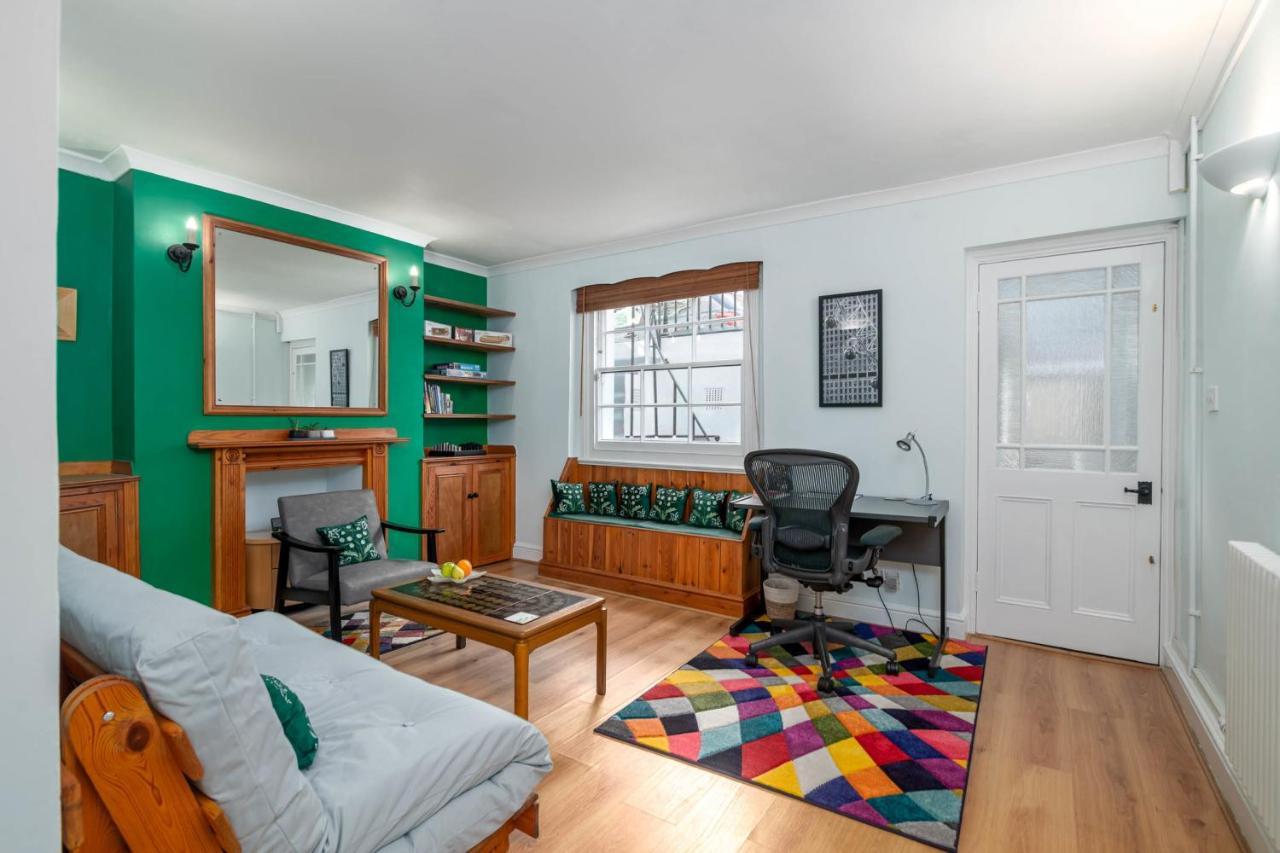 Fantastic 1 Bedroom With Private Patio Appartamento *