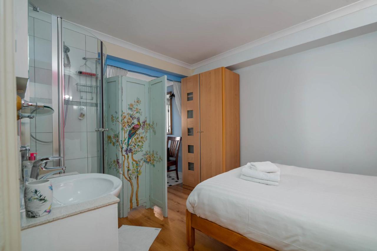 Fantastic 1 Bedroom With Private Patio Appartamento