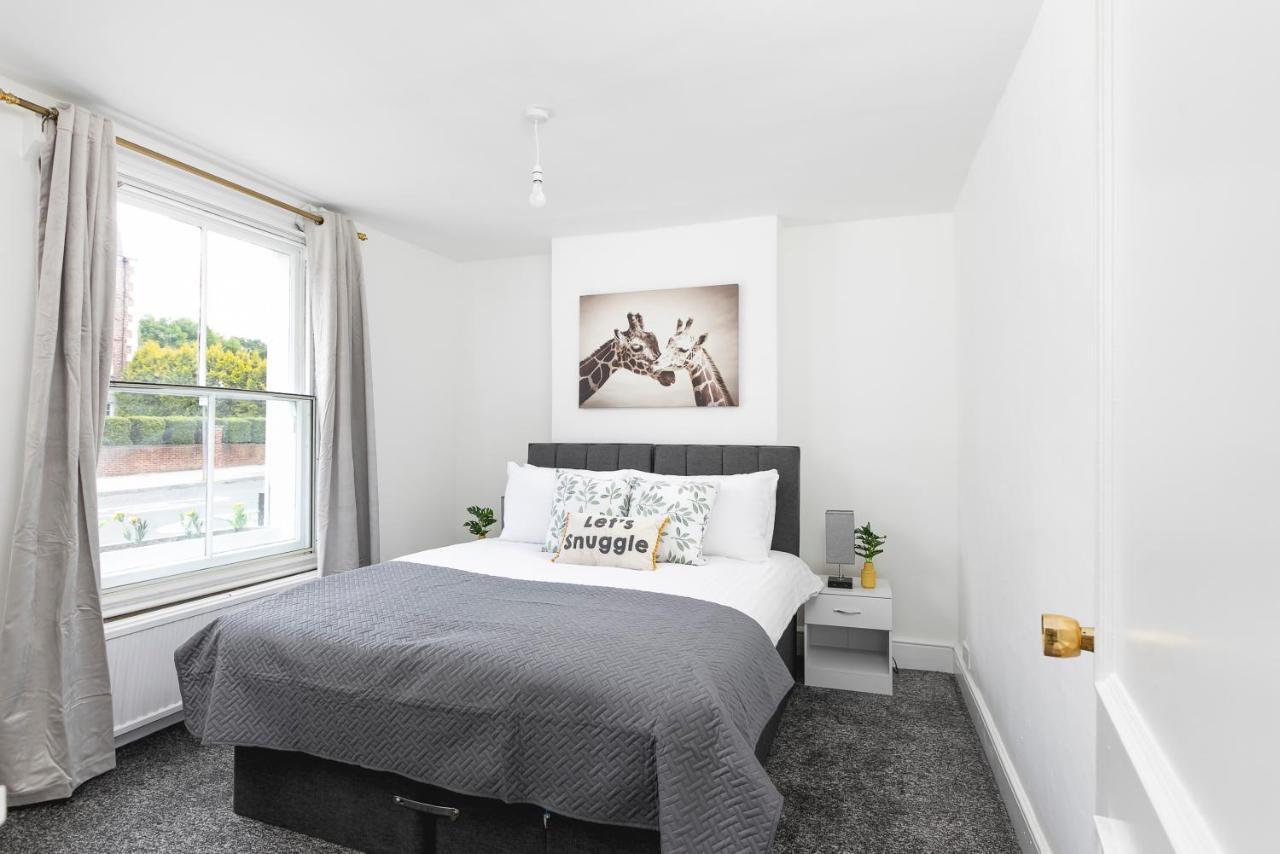 Skyvillion - 2 Bed In Finchley- 2 Mins Walk To East Finchley Tube Station Lägenhet