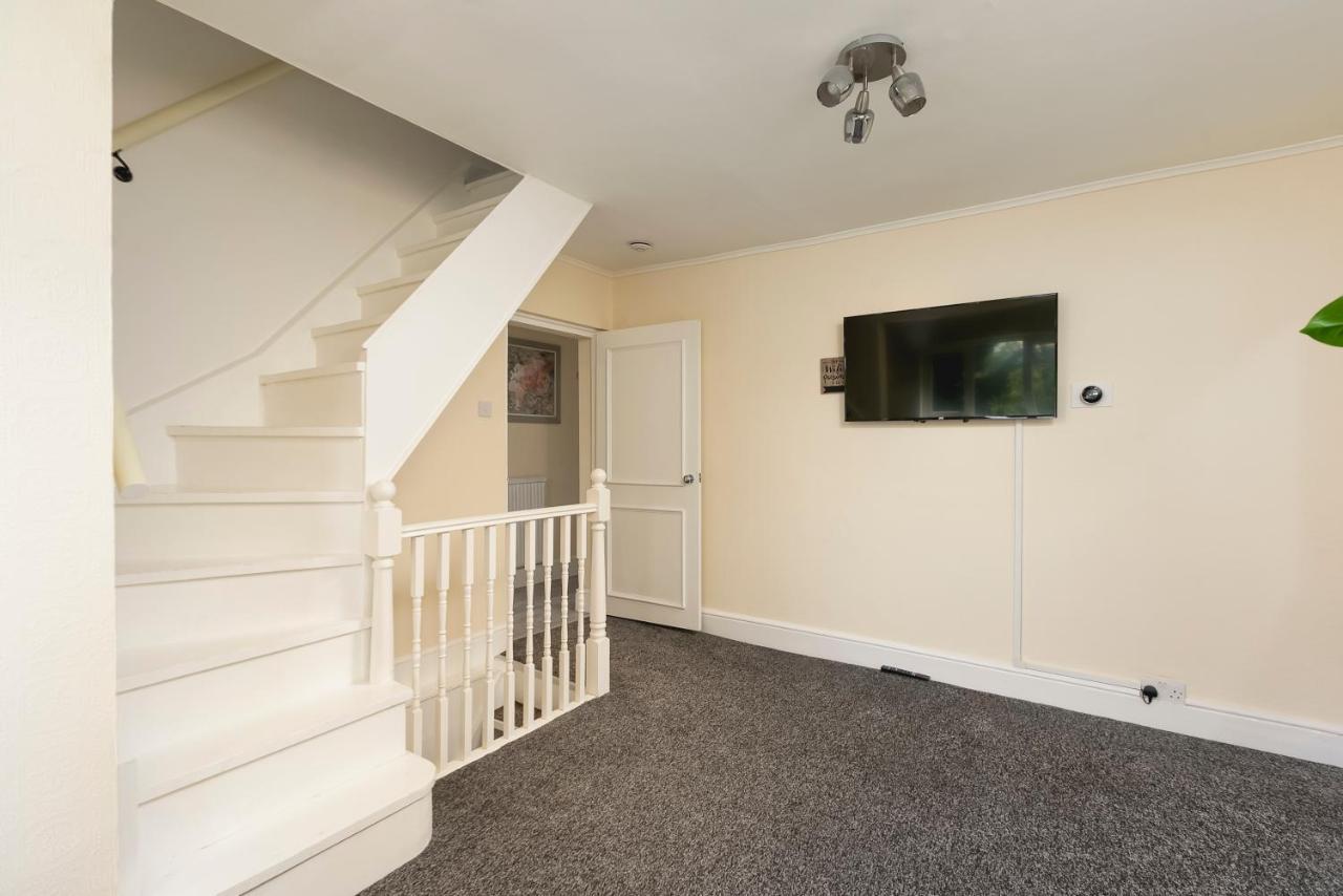 Skyvillion - 2 Bed In Finchley- 2 Mins Walk To East Finchley Tube Station Lägenhet
