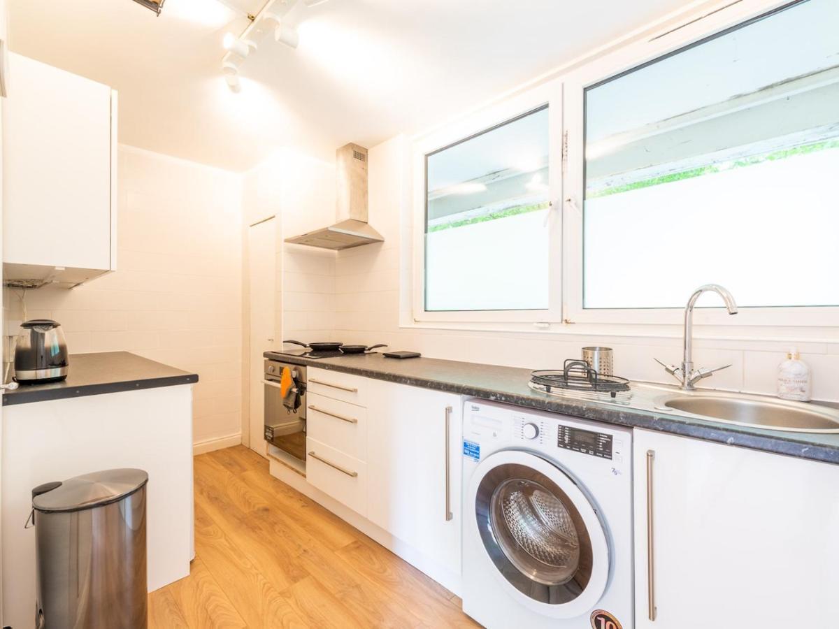 Sootheus - Cosy Surrey Quays Lejlighed London