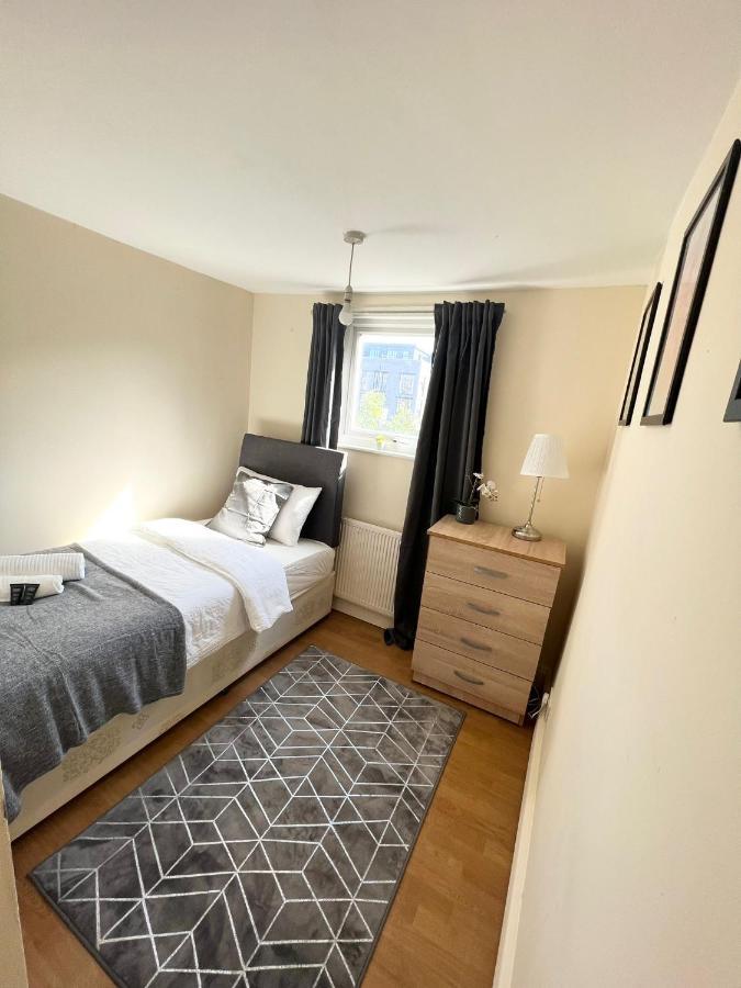Pensionat Amazing New House In London