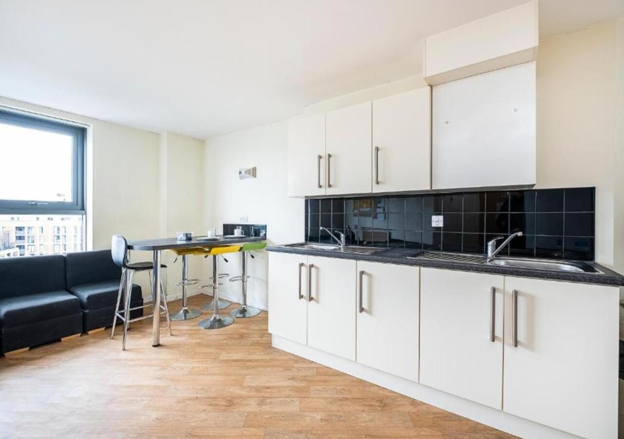 Gasthuis Trendy Ensuite Rooms, Southwark - Sk *