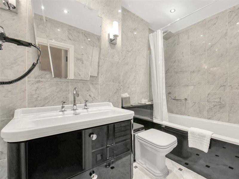 10 Curzon Street By Mansley *