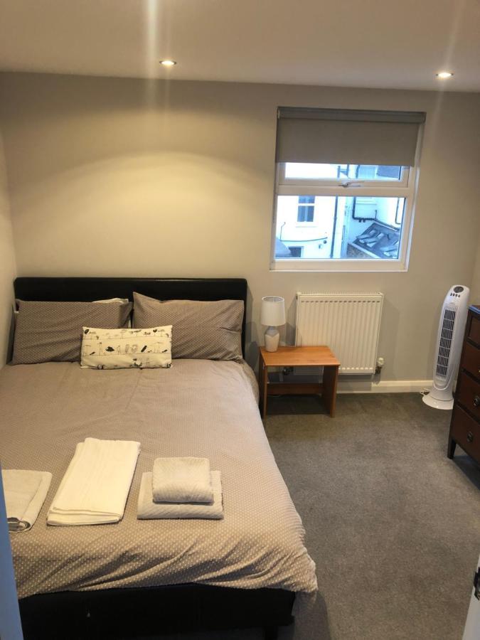 Apartment Great 4 Bedroom In Tooting London
