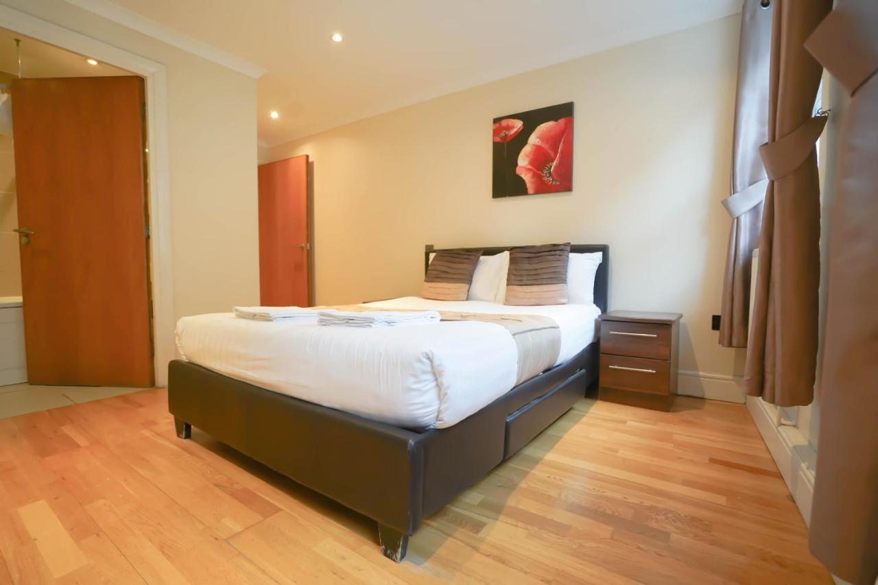 Apartment Lovely 2-bed In London