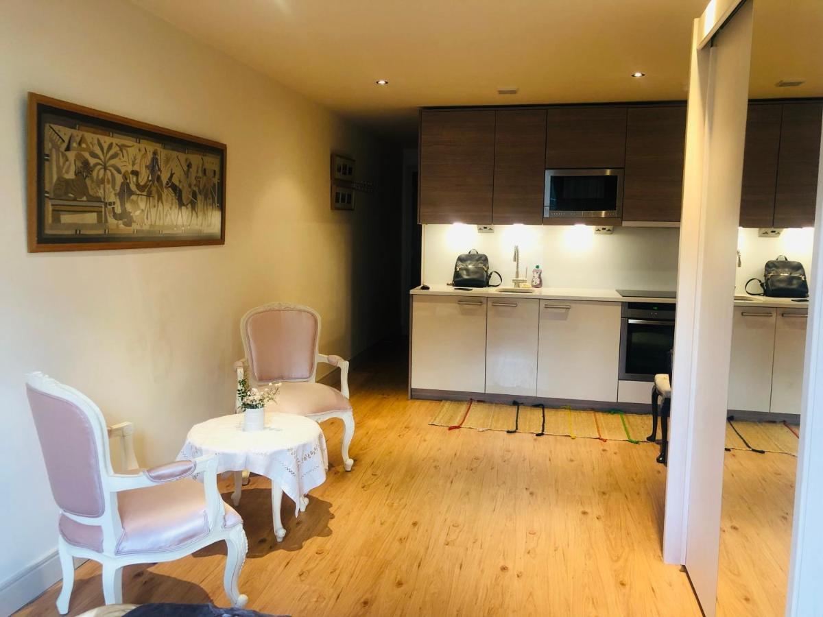 Studio Flat In Imperial Wharf-chelsea Harbour London