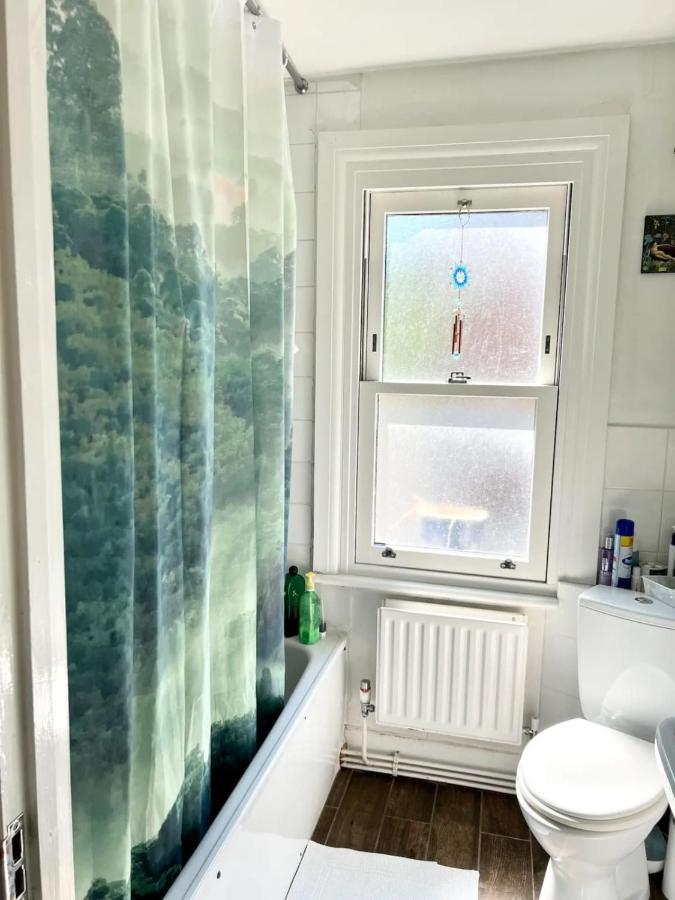 Vakantiehuis Cheerful 1 Bedroom In Vibrant Maida Vale *