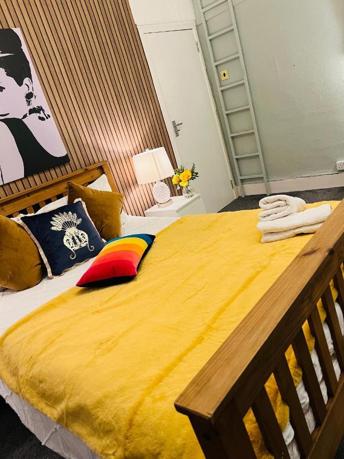 2-bedroom Living Flats Near Edgware Road Lejlighed
