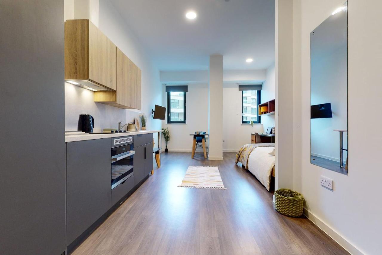 Studios And Cozy Ensuites With Shared Kitchen At Canvas Wembley Apartments Apartment