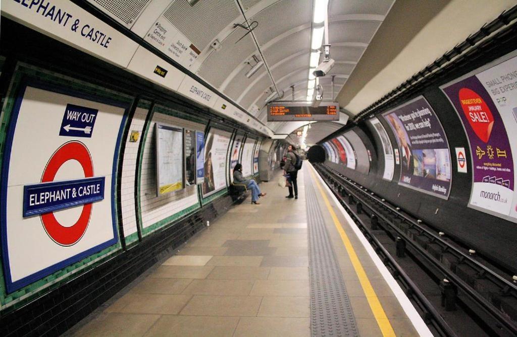 Modern Deluxe Zone 2 Camberwell * London