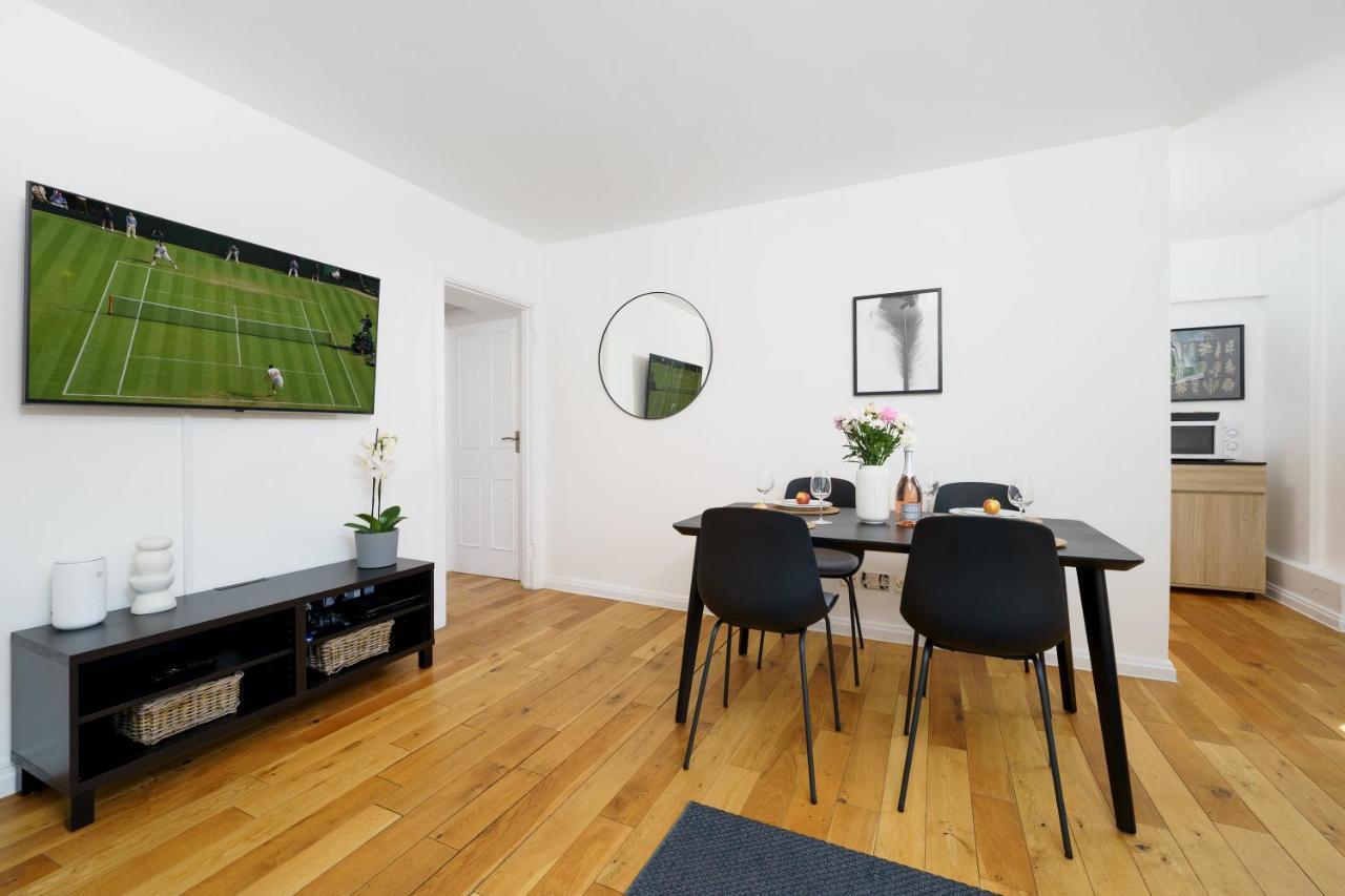 Apartment Location Oxford Str, Soho 2 Bedr, 3 Beds, 2 Bath