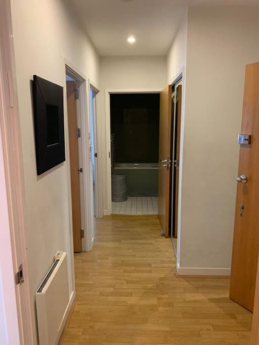 Lägenhet Stunning 2 Bed Flat! Centrally Located In London, Uk! *