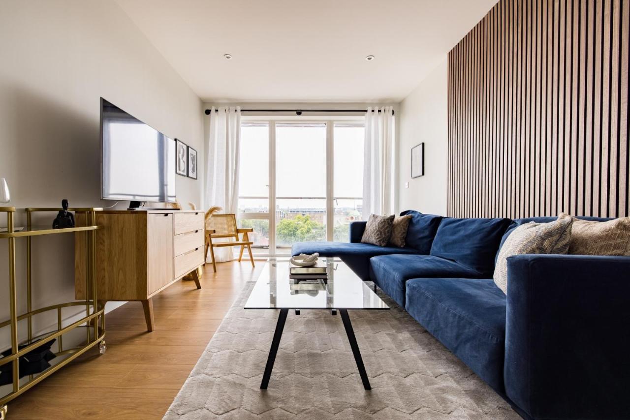 The Limehouse Classic - Endearing 2bdr Flat With Balcony London