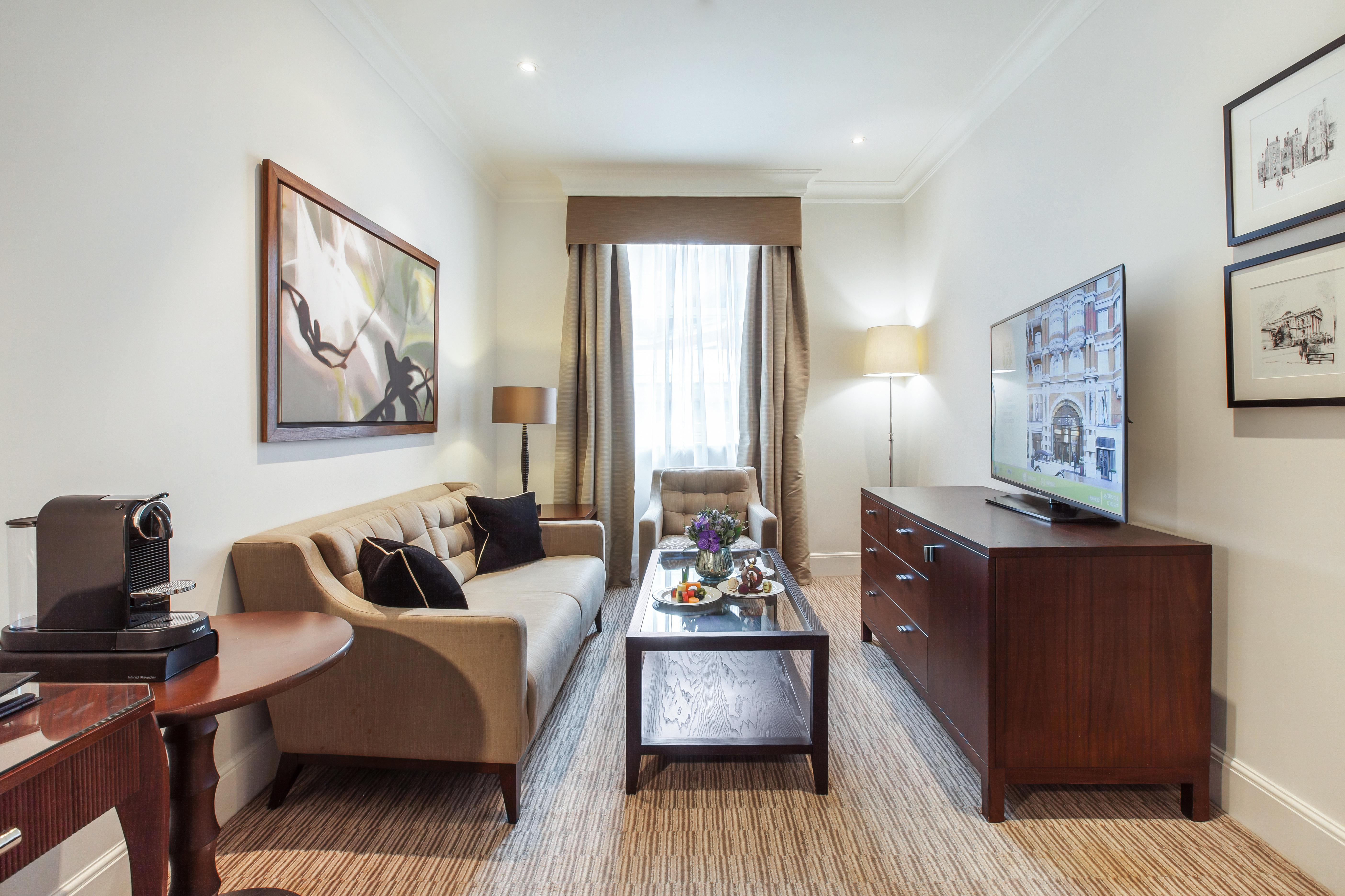 St. James' Court, A Taj Hotel, Hotel London