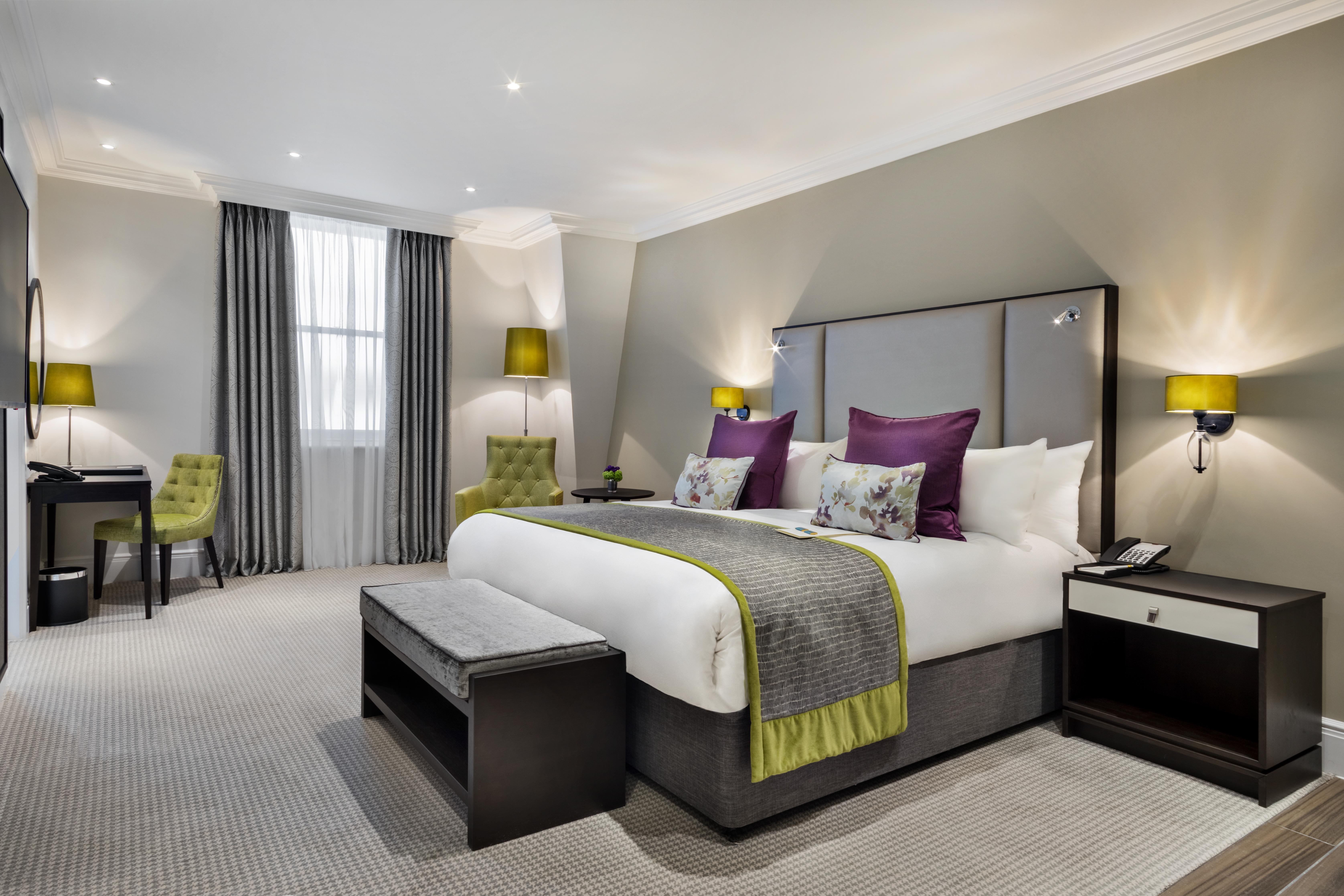 Hotel St. James' Court, A Taj Hotel, 4*