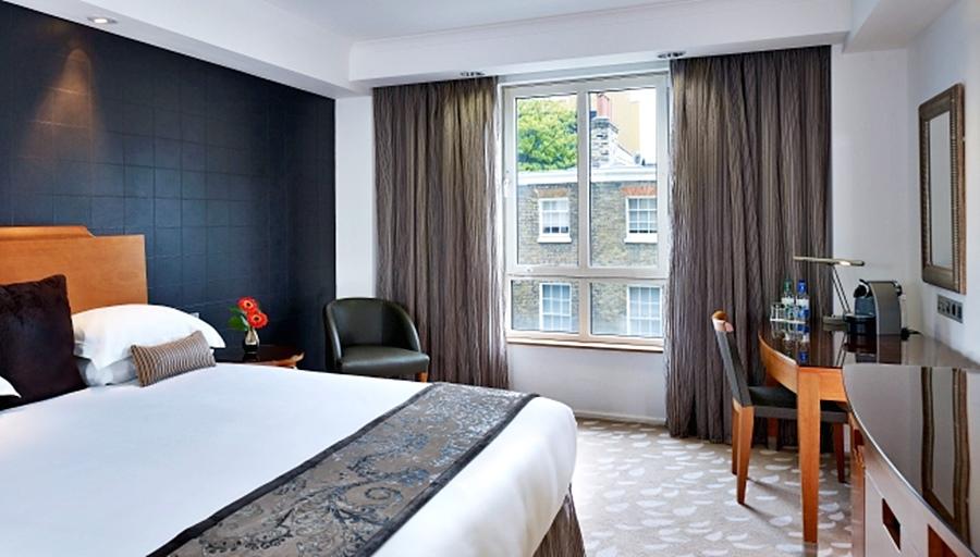 Hotel Park Plaza Victoria 4*