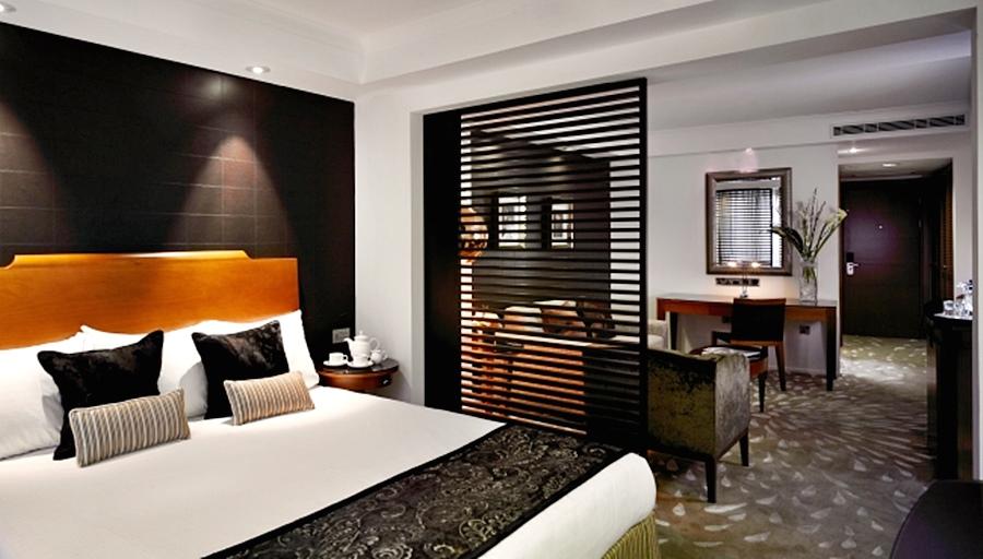 Park Plaza Victoria Hotel 4*