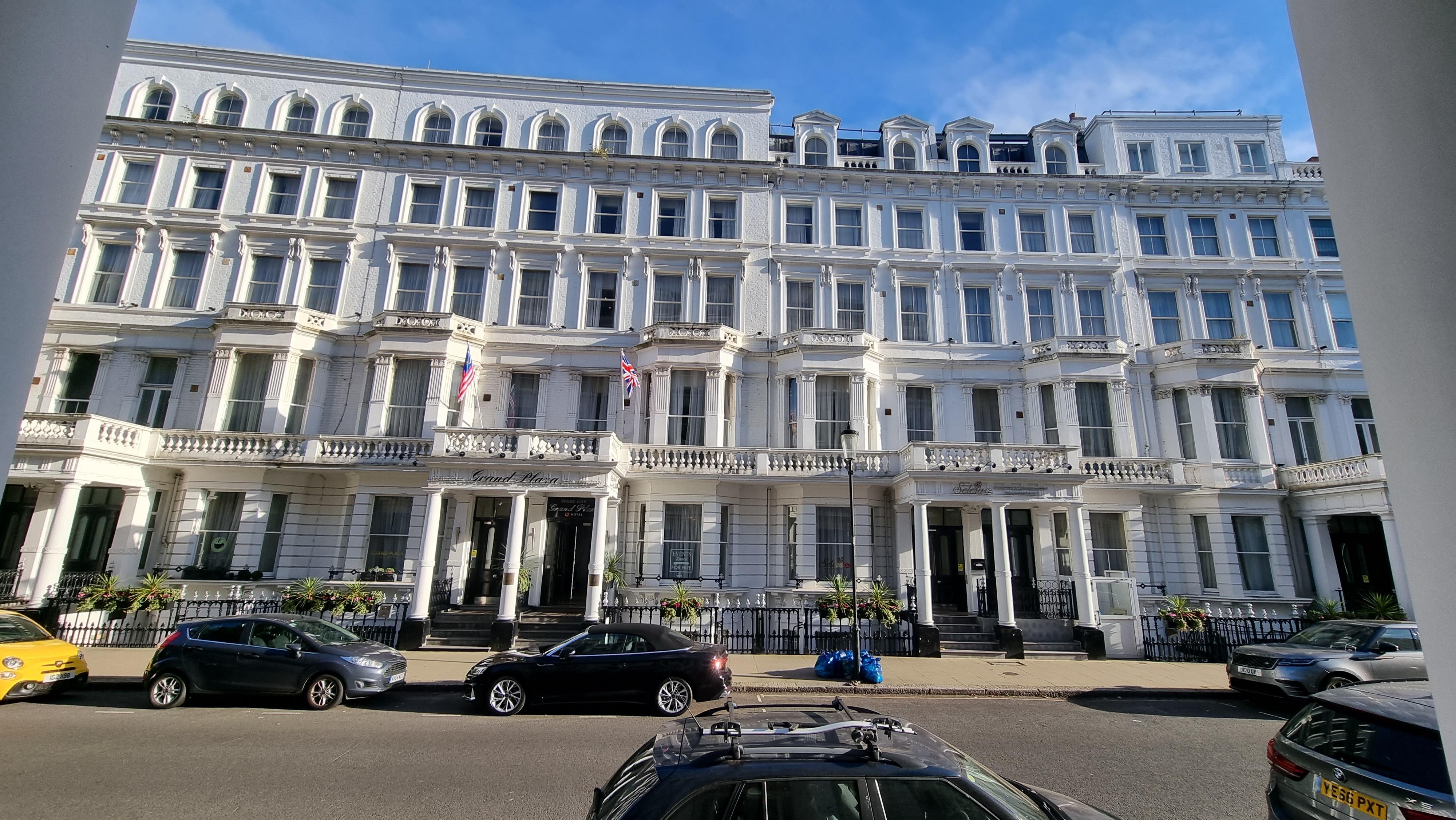 The Park Grand Plaza Kensington 4* Londra