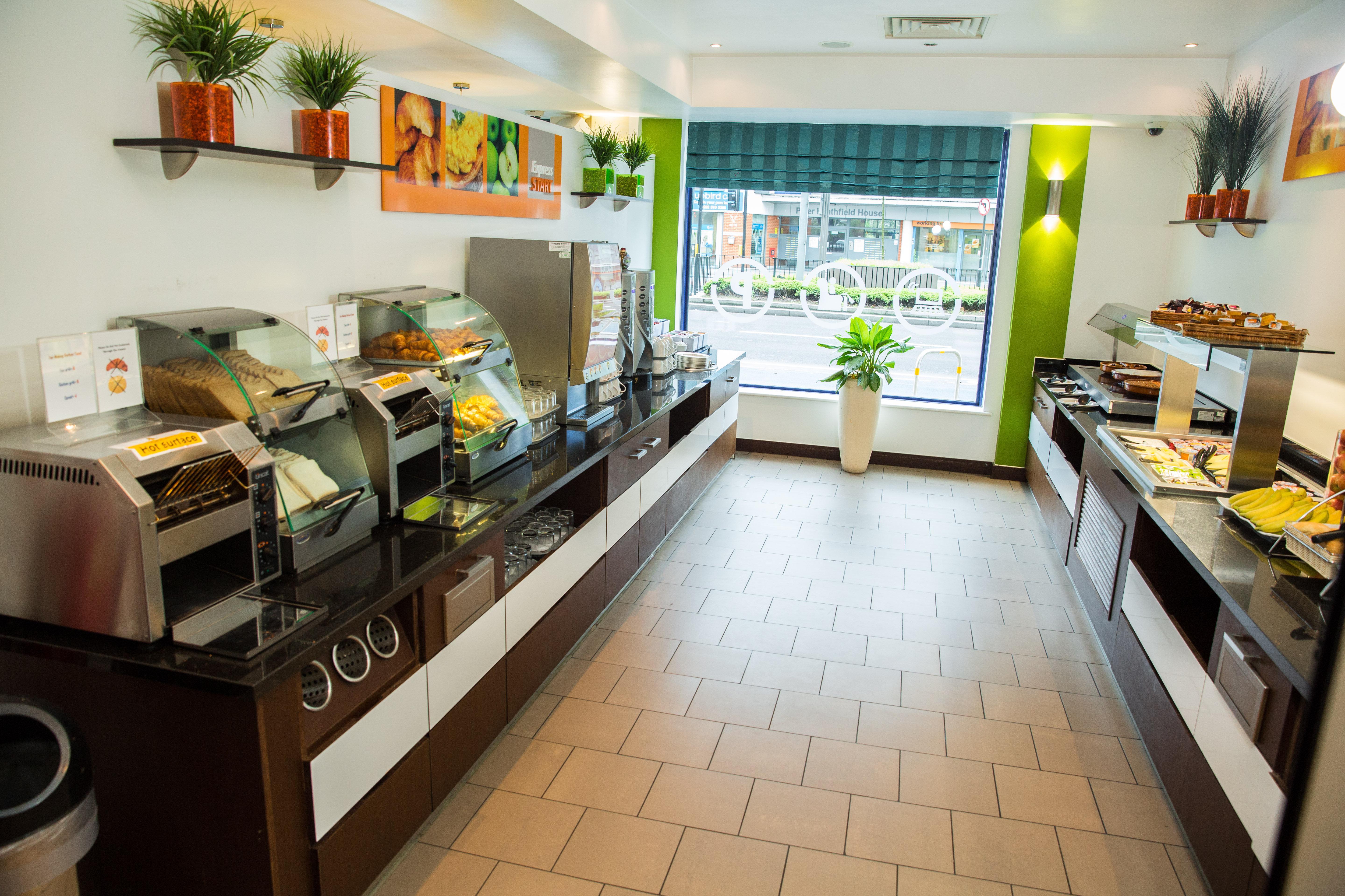 Express Stratford By Ihg 3* Londra