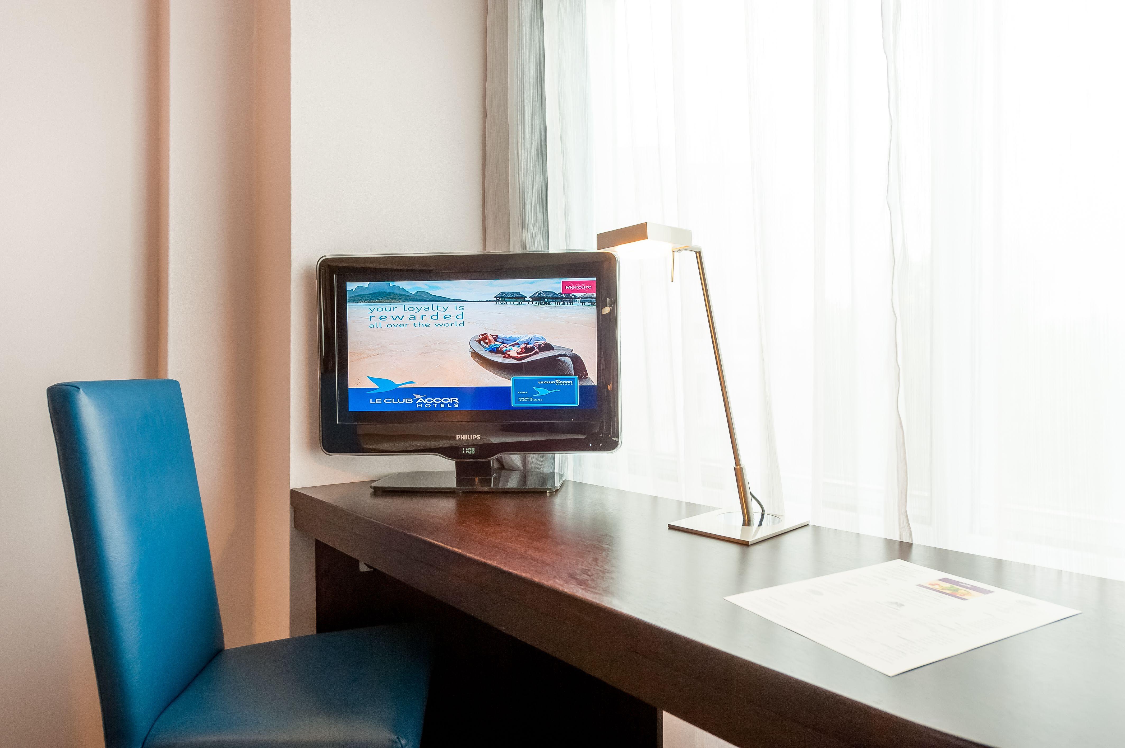 Mercure Kensington Hotel 4*