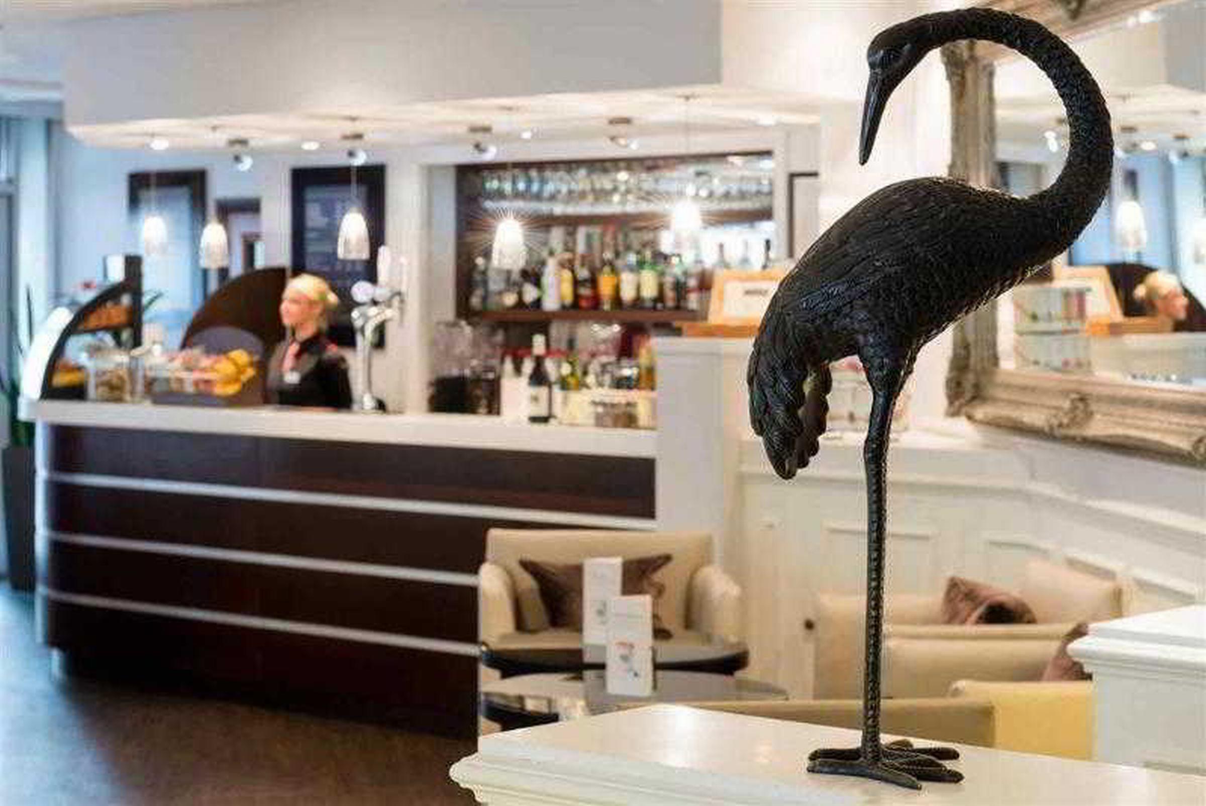 Mercure Kensington Hotel 4*