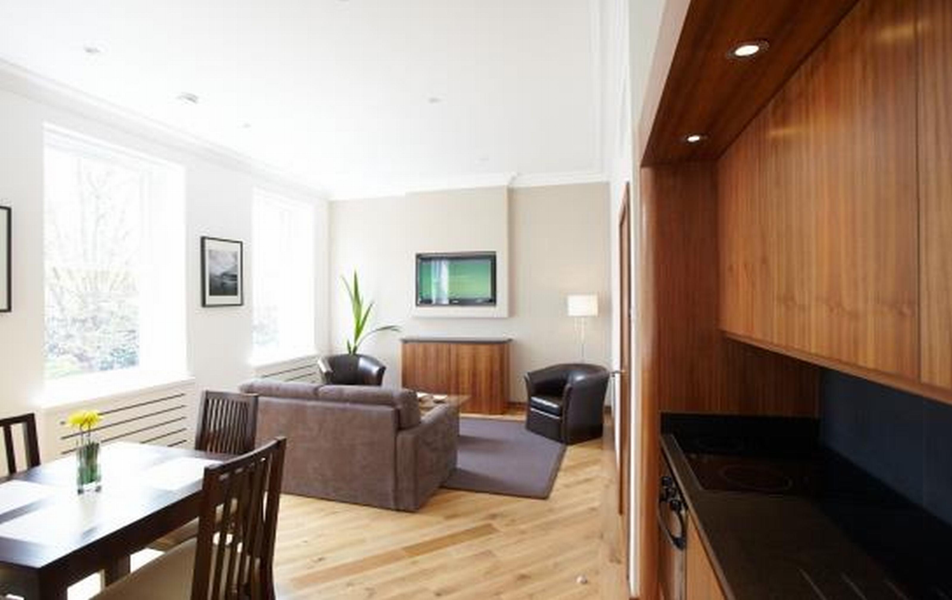 Aparthotel Presidential Kensington 4*