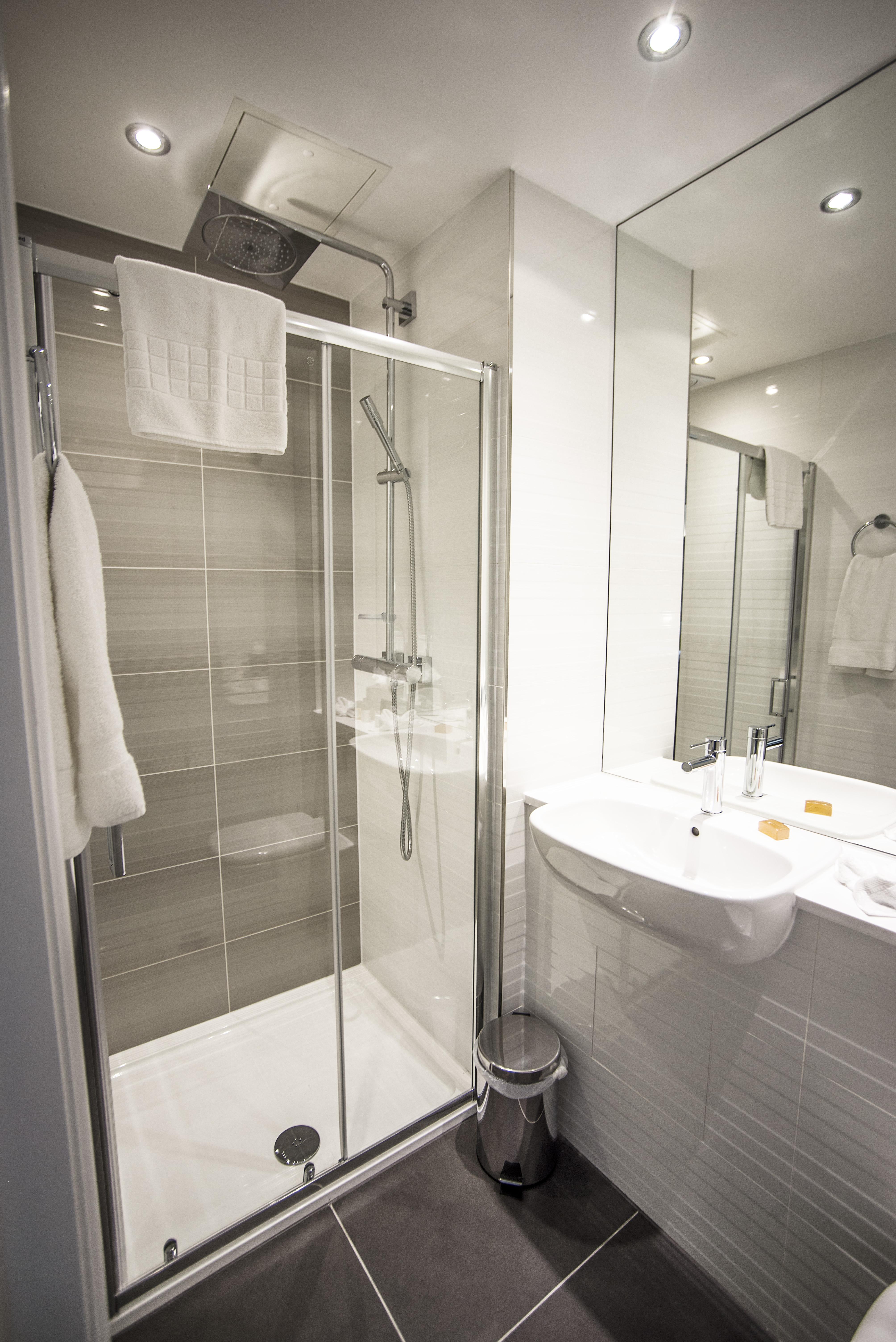 Mornington Victoria Hotel London