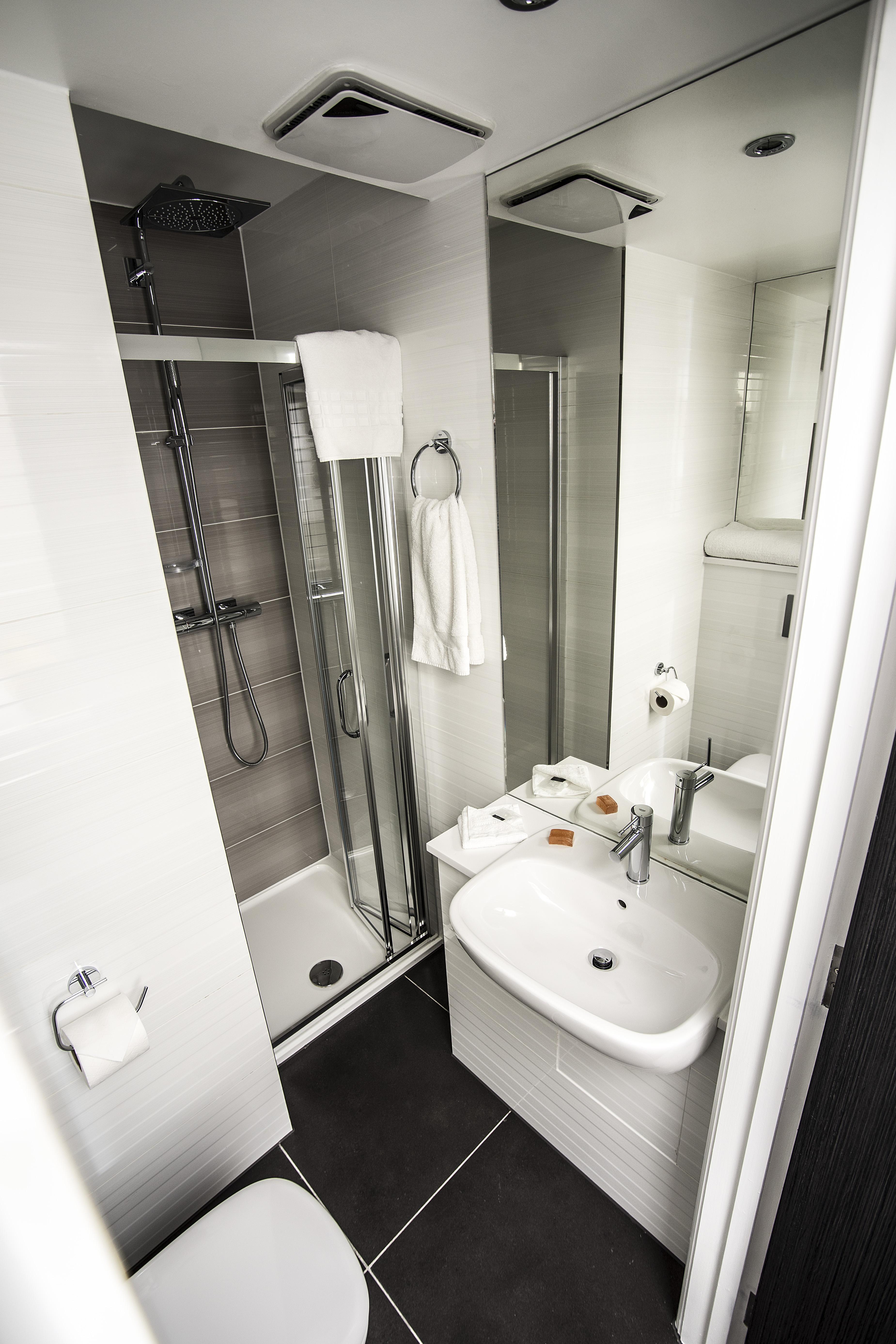Mornington Victoria Hotel London