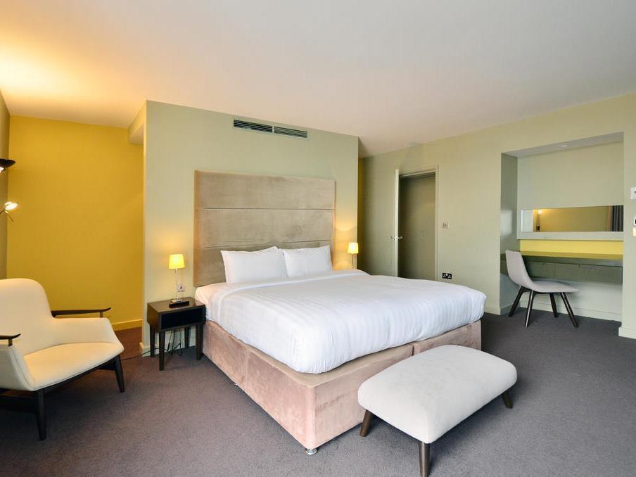 Axiom Park Lägenhetshotell 4*