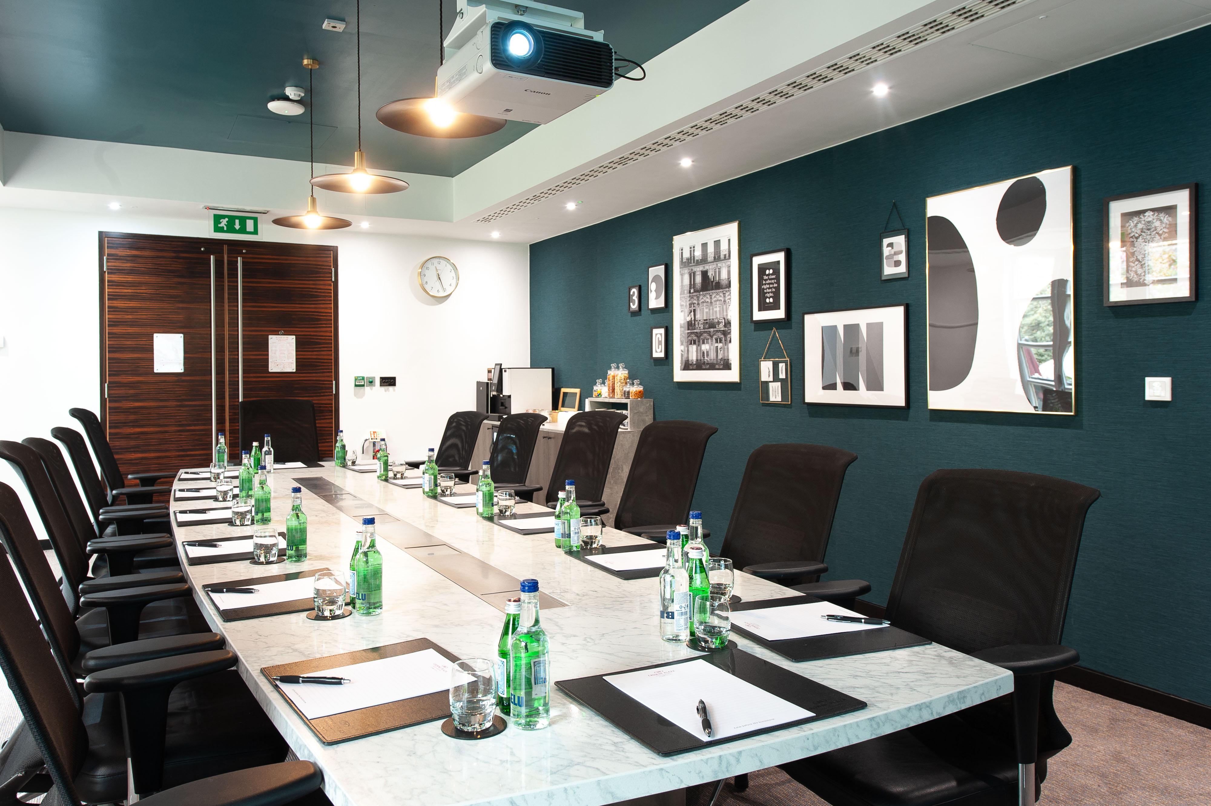 Doubletree By Hilton Kensington Londen