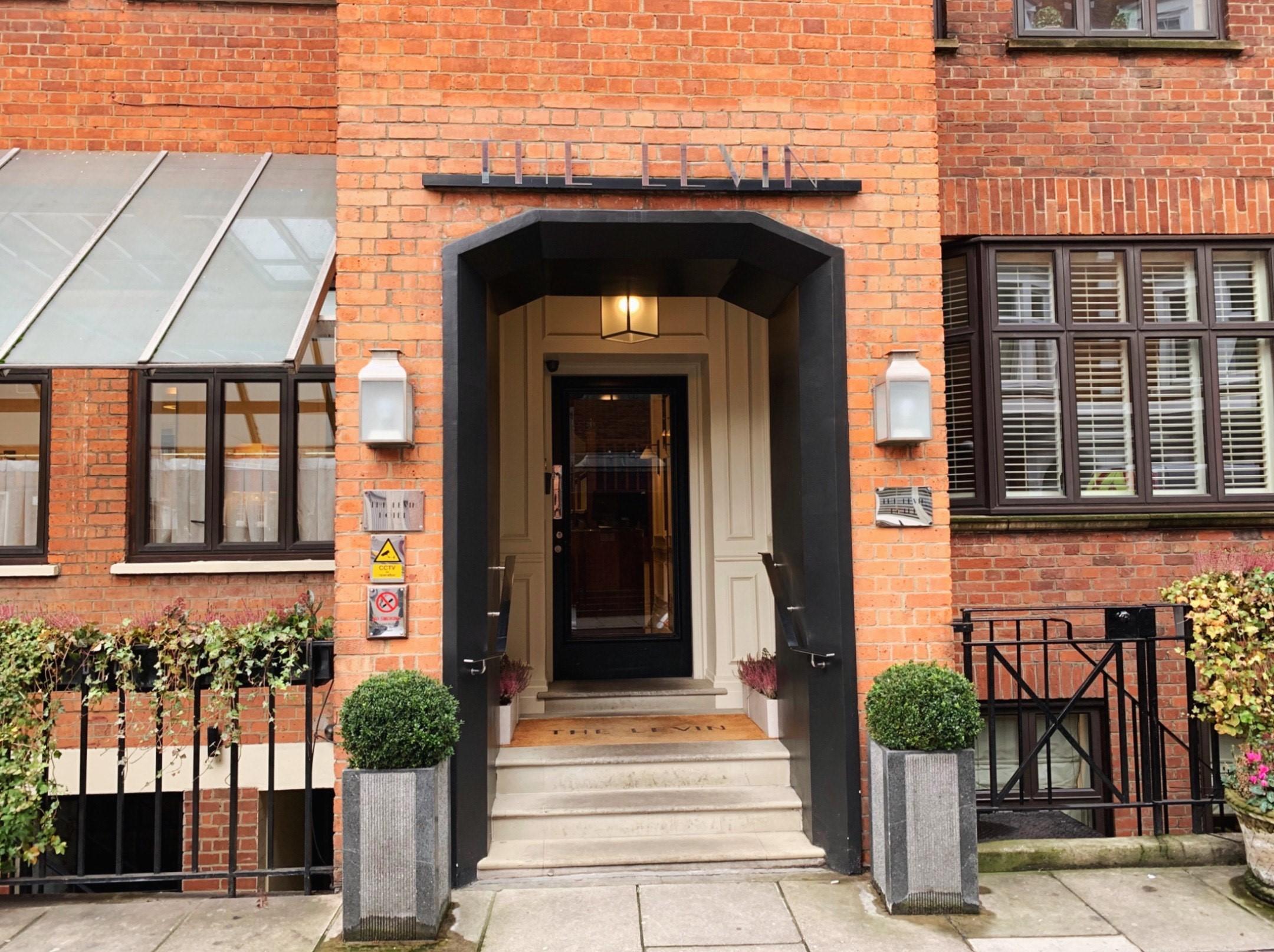The Capital Hotel, & Townhouse 5* London