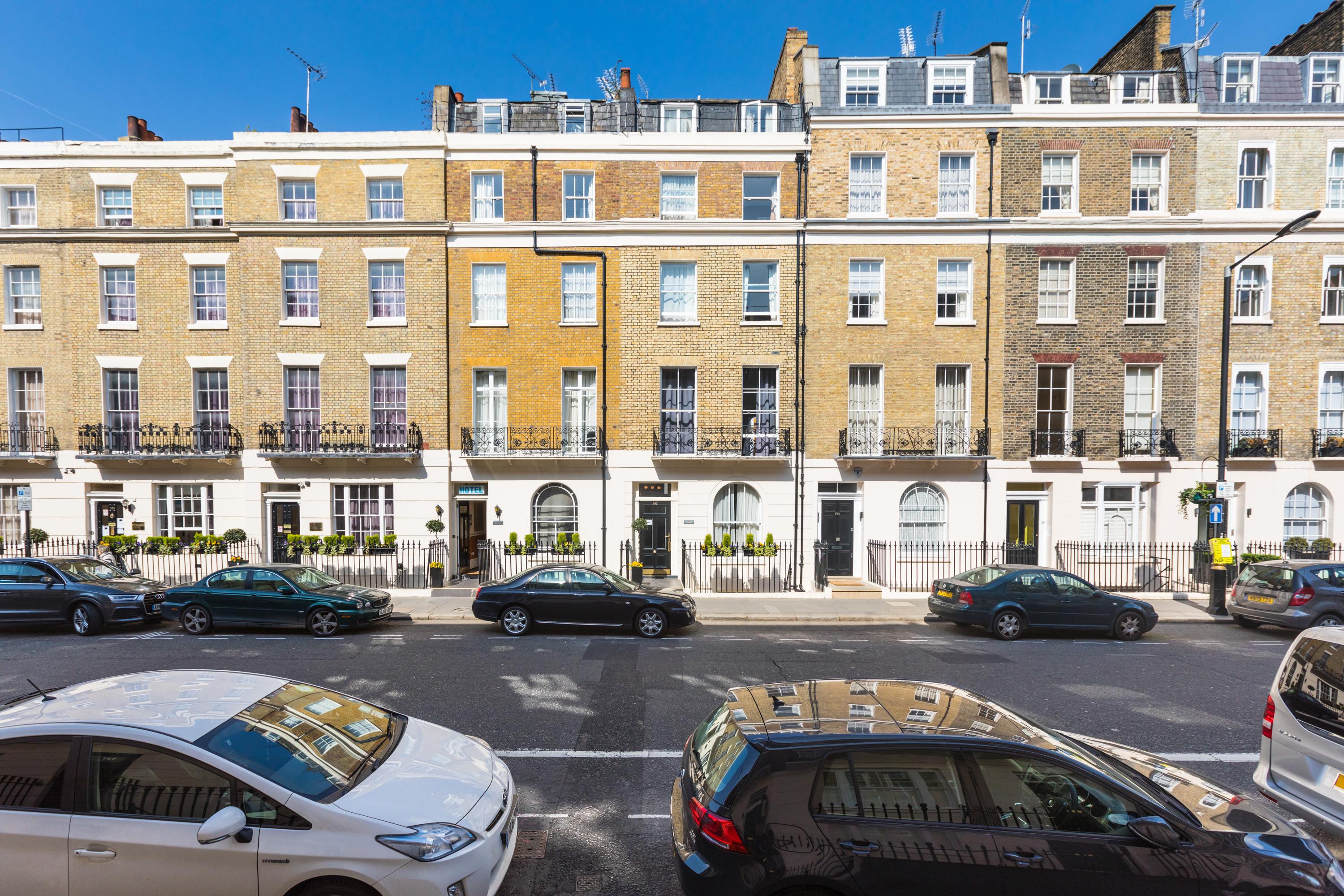 Belgravia Hotell 3*