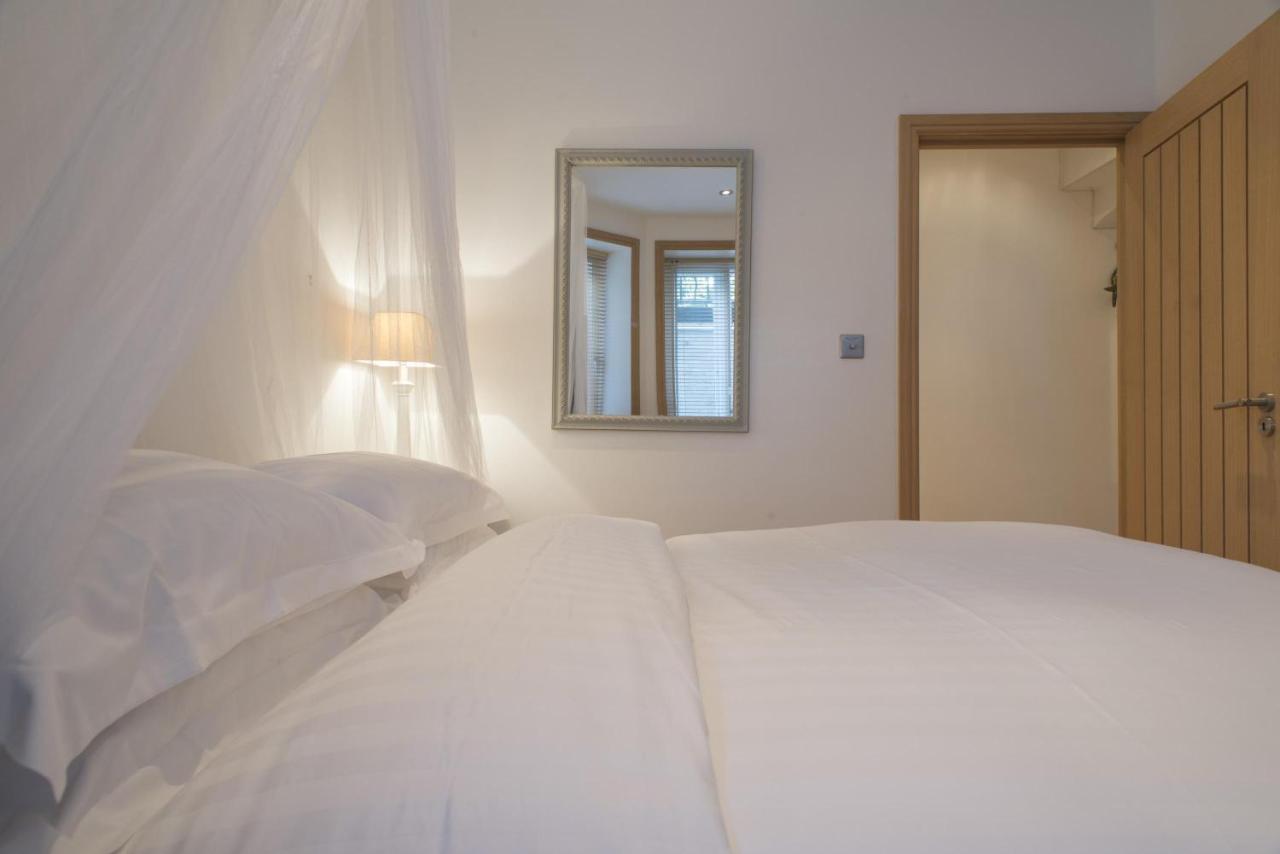 Addison Bridge Place By Onefinestay Appartement Londen