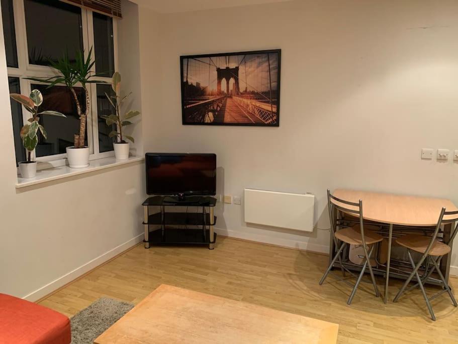 Lägenhet Stunning 2 Bed Flat! Centrally Located In London, Uk! London