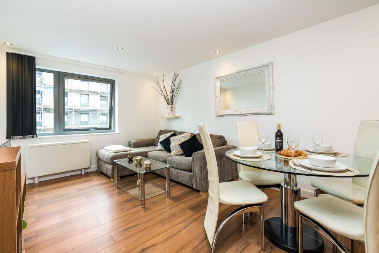 Appartamento Fast Internet One Bedroom In Greater London, Id Required Londra