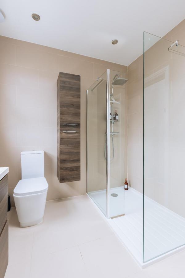 Luxury And Bright Bedrooms In Queens Park Accommodatie bij particulieren *