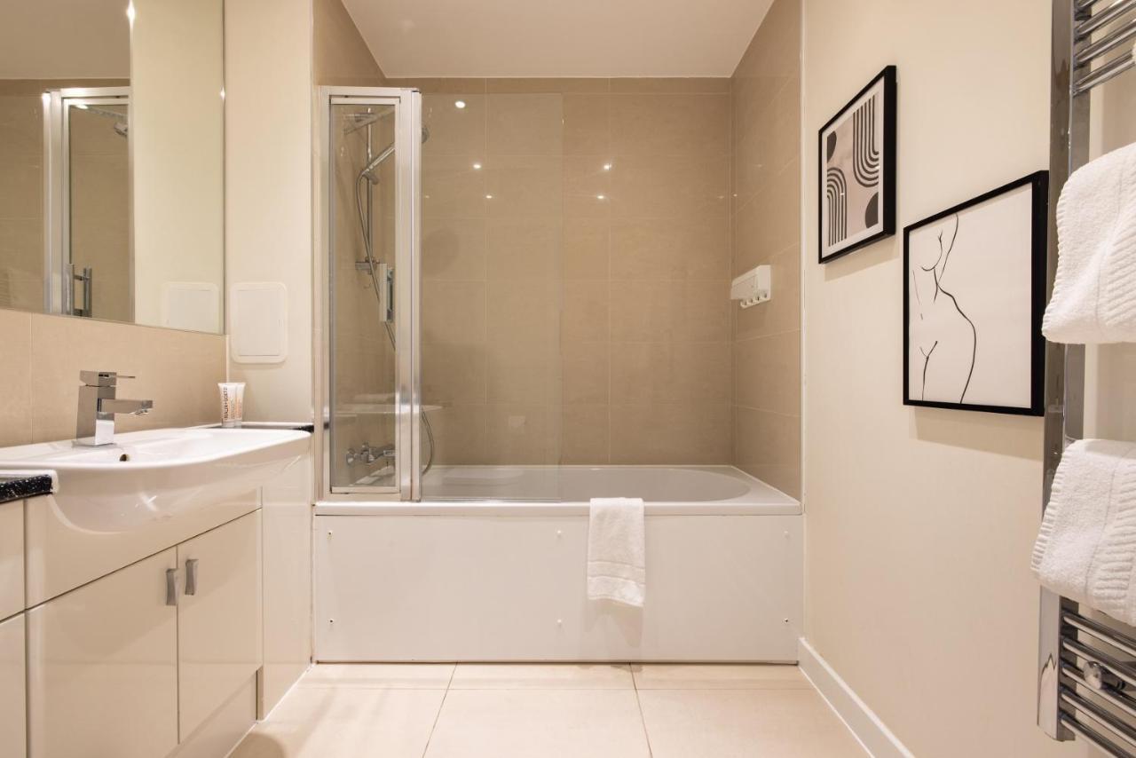 The Limehouse Classic - Endearing 2bdr Flat With Balcony