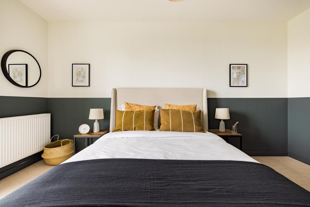 The Limehouse Classic - Endearing 2bdr Flat With Balcony London