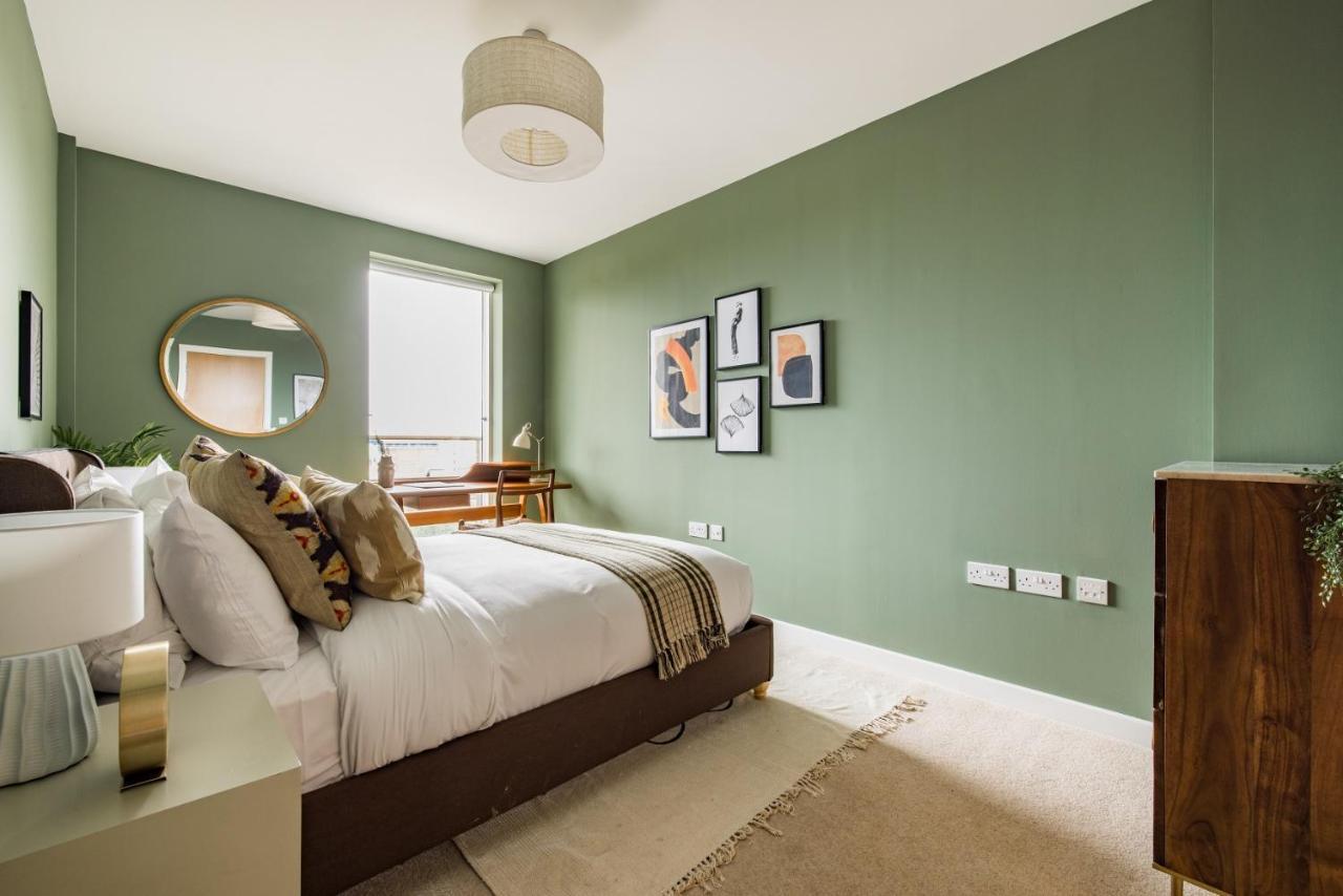 Lägenhet The Limehouse Classic - Endearing 2bdr Flat With Balcony